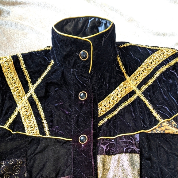 RARE 80s Marguerite Rubel Quilted Jacket with gold-tone lace ribbon trim - Picture 3 of 15